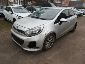 Kia Rio Dream Team Klimaautomatik