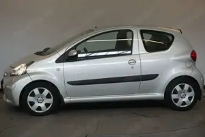 Toyota Others Aygo AYGO 1.0 City Klima Bild 2