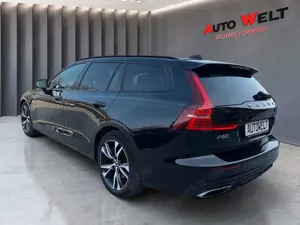 Volvo V60 Kombi R Design Recharge Plug-In Hybrid AWD Bild 5