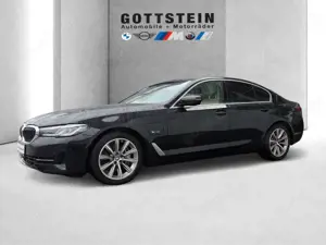 BMW 545 e xDrive Limousine Aut. Bild 5
