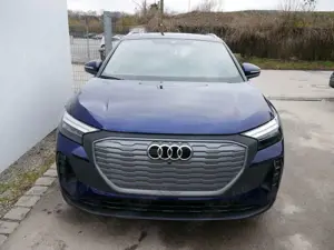 Audi Q4 e-tron 40 E-TRON*PDC-HINTEN*KEYLESS-GO*NAVI*LED*3-ZONE KL Bild 4