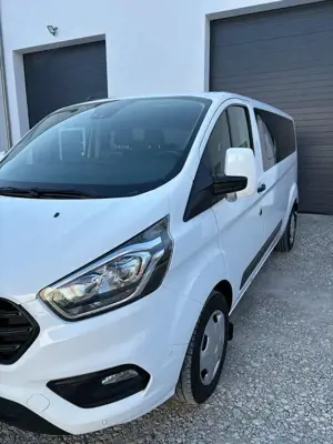 Ford Transit Custom Transit Custom 320 TDCi 320 L2H2 VA Autm. Trend Bild 2