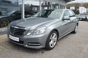 Mercedes-Benz E 200 CGI 7G-AUTOMATIK*AVANTGARDE*PARK*SHZ*NAVI*