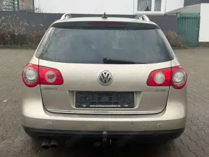 Volkswagen Passat Variant Highline*AUTM*BI-XENON*TOP Bild 5