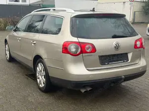 Volkswagen Passat Variant Highline*AUTM*BI-XENON*TOP Bild 4