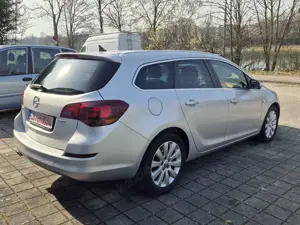 Opel Astra Innovation*Xenon*Navi*Alufelgen*160 PS*Automatik* Bild 5