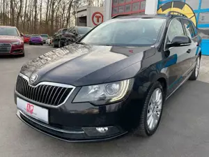 Skoda Superb 2.0 TDI DSG Xenon Navi Klima AHK PDC