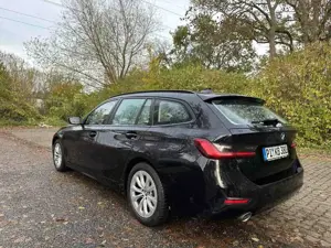 BMW 320 320d Touring Advantage