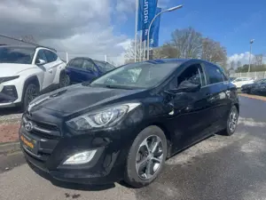 Hyundai i30 /STYLE/2.HAND/KLIMA/ALU/PDC/SHZ/LHZ/S:HEFT!!!