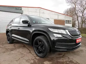 Skoda Kodiaq 2.0 TDI DSG Ambition 7 SITZE PDC SH NAVI ALU