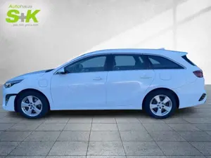 Kia Ceed / cee'd 1.6 Plug-in Hybrid Vision +8-FACH+WINTER-PAKET+ Bild 2