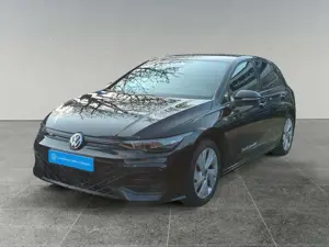 Volkswagen Golf VIII 1.5 eTSI DSG R-Line AHK MATRIX KLIMA Bild 2