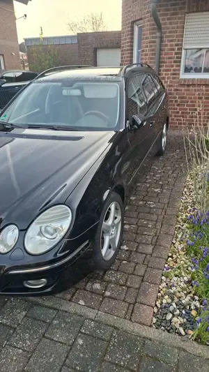 Mercedes-Benz E 220 E 220 T CDI Automatik Elegance DPF