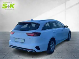 Kia Ceed / cee'd 1.6 Plug-in Hybrid Vision +8-FACH+WINTER-PAKET+ Bild 4