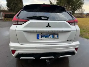 Mitsubishi Eclipse Cross Eclipse Cross Plug-In Hybrid Plug-In Hybrid 4WD Select Black Bild 3