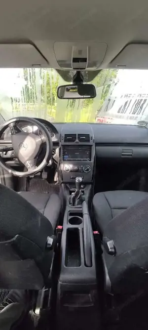 Mercedes-Benz A 160 BlueEFFICIENCY Avantgarde Bild 4