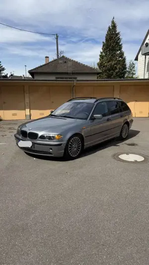 BMW 320