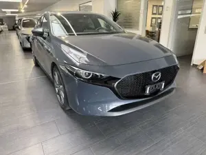 Mazda 3 2.0 122PS Selection 360° Bose Matrix-LED