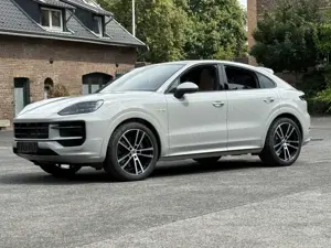 Porsche Cayenne E-Hybrid  Coupe KREIDE-BEIGE*SPORTDESIGN*22 SPORT