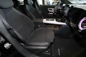 Mercedes-Benz CLA 200 *Neu* AMG RüKam+M-LED+Pano+Superscreen Bild 4