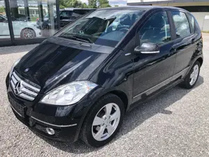 Mercedes-Benz A 180 Autotronic Avantgarde*Panoramadach*Parkass*1.Hand*