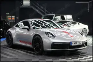 Porsche 992 Carrera Coupé NAVI / PDC / AUTOMATIK