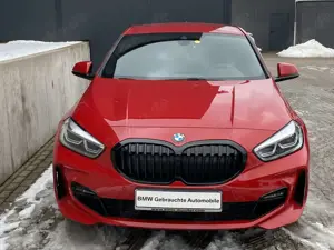 BMW 118 i M Sport AHK/LED/HUD/hk/K-ZUG/ParkAssi/DAB Bild 4