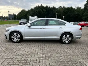 Volkswagen Passat 1.4 TSI "GTE" LIMOUSINE aus 1.HAND Bild 4