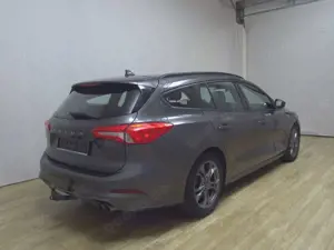 Ford Focus Turnier 2.0 EB ST-Line Navi LED RfK AHK Bild 4