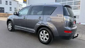Mitsubishi Outlander Bild 3
