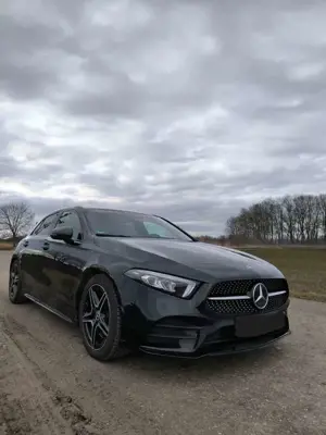 Mercedes-Benz A 250 A 250 7G-DCT AMG Line Night Paket TÜV/AU NEU