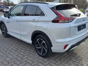 Mitsubishi Eclipse Cross Top Hybrid 4WD /AHK/Kamera/LED/Navi/ Bild 2
