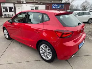 SEAT Ibiza FR/Klima/Navi CarPlay/Kamera/SitzHeiz/LED Bild 5