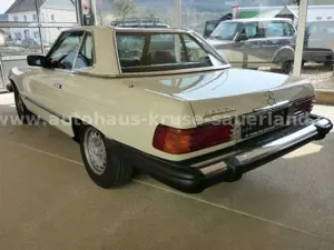 Mercedes-Benz SL 450 (US-R107) Cabriolet mit Soft u. Hardtop Bild 4