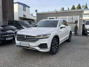 Volkswagen Touareg eHybrid Atmosphere Panorama AHK