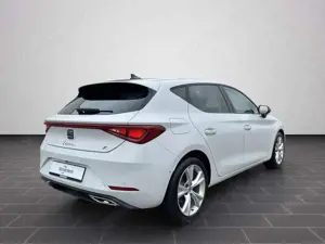 SEAT Leon 1,5 TSI FR RFK/LED/NAVI/PDC/SItzheizung vo. Bild 2