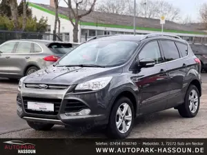 Ford Kuga Titanium TÜV 02/27 AHK Navi Tempo Klimaaut. Servo-