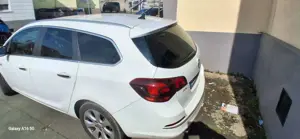 Opel Astra Astra Sports Tourer Diesel 2.0 CDTI DPF Sports Tourer Aut. Sport Bild 4