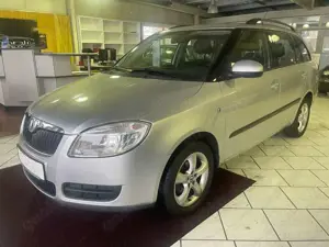Skoda Fabia Combi Style Edition*SEHR GEPFLEGT*2.HAND
