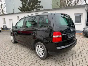 Volkswagen Touran Bild 4