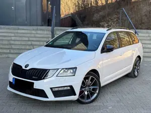 Skoda Octavia Octavia Combi 2.0 TDI DSG RS