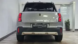 MINI Cooper Favoured Trim Paket M Pano Bild 5