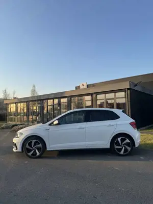 Volkswagen Polo GTI 2.0 TSI OPF DSG Bild 2