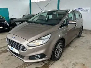 Ford S-Max S-MAX Titanium *Automatik*