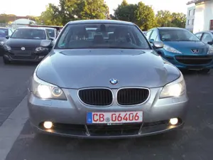 BMW 520 520i,1 HAND, KLMA,ALU.NAVI,TEMPOMAT,XENON