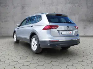 Volkswagen Tiguan Allspace Life 2.0 TDI DSG AHK/HUD/ACC/NAV/LED Bild 3