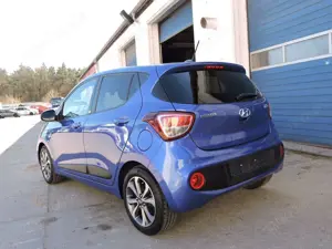 Hyundai i10 Passion + , Klima , Navi , PDC , Sitzheizung !!! Bild 5
