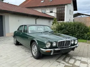 Jaguar XJ12