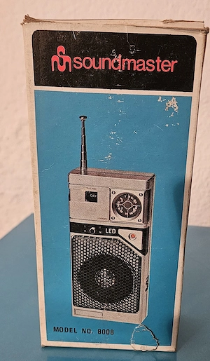 Soundmaster 8008 Vintage AM FM Pocket Radio LED Tuning w  Box & Earphone NOS