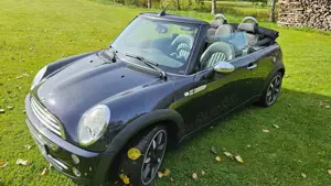 MINI Cooper Cabrio Mini Cooper Cabrio Sidewalk